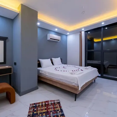 Hotel Sargon 4*